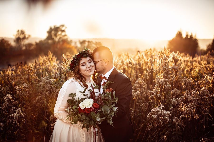 Wedding photographer Magdalena Kuzar (kuzar). Photo of 19 June 2019