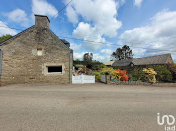 maison à Roudouallec (56)