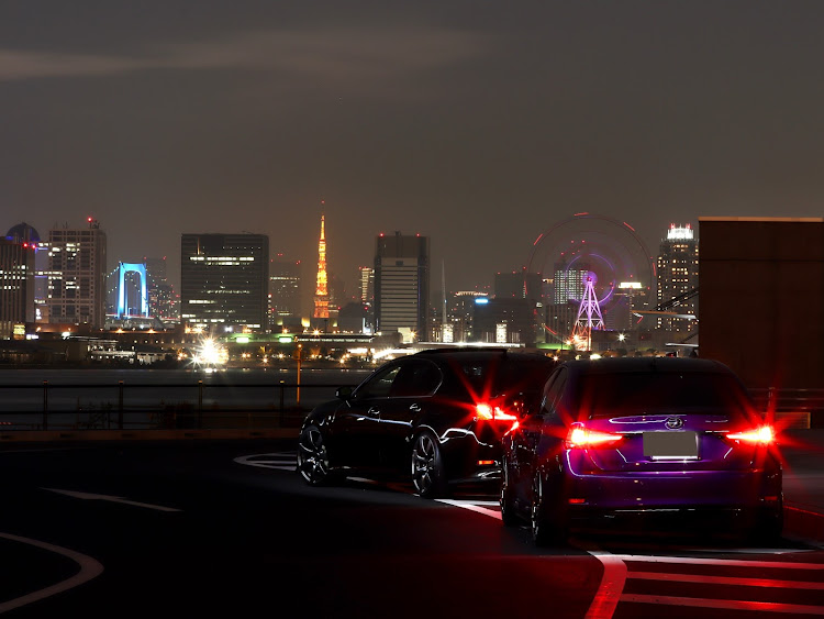 GSの東京夜景・黒光り・GSコラボ・紫光り・湾岸散歩に関するカスタム事例の投稿画像6枚目