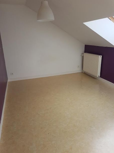 Location  appartement 2 pièces 58 m² à Joigny (89300), 660 €