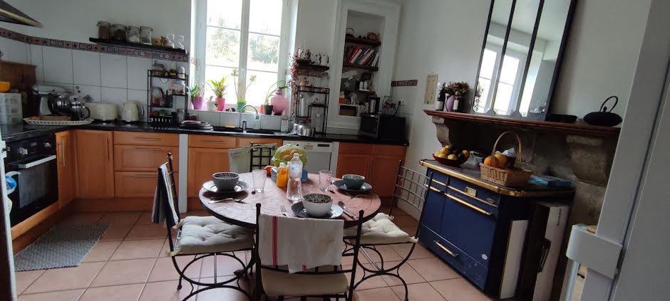 Vente maison 7 pièces 281 m² à Saint-Victor-en-Marche (23000), 462 600 €