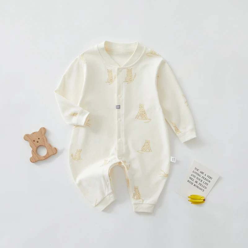 Combinaison bébé manches longues Vêtements de bébé confortables et pratiques pour nouveau-nés et nourrissons Parfait pour le confort et la liberté de mouvement.