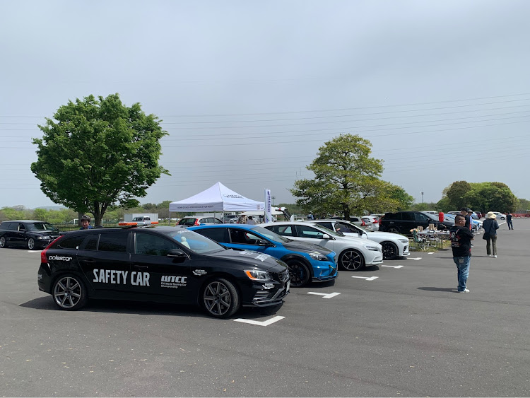 V60のボルボミーティング・川島オアシスパーク・ボルボ・黄砂まみれ・日焼けに関するカスタム事例の投稿画像31枚目