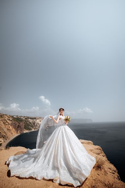 Fotógrafo de casamento Ruslan Sadykov (ruslansadykow). Foto de 18 de setembro 2018