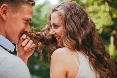 Fotógrafo de casamento Vladimir Popovich (valdemar). Foto de 3 de julho 2015