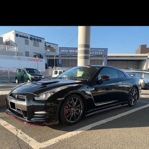 NISSAN GT-R R35