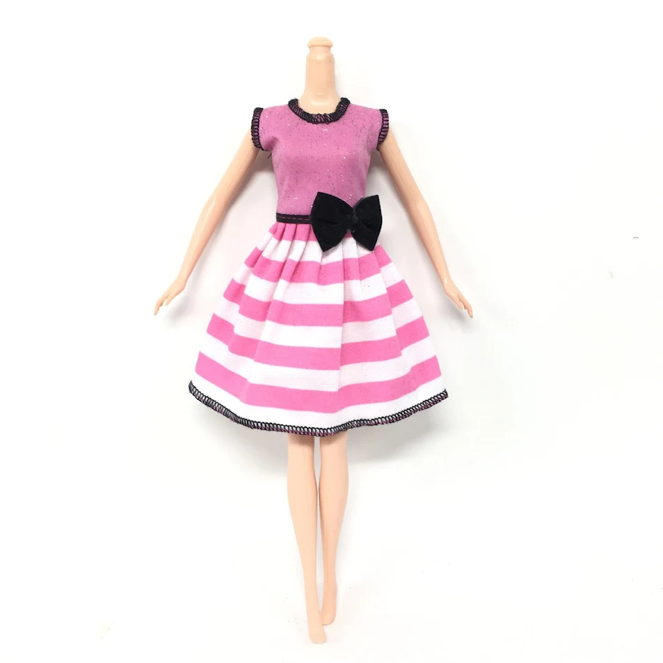 30 Doll Clothes New Version Fashion Skirt Sets for Kids Dress your dolls in style with trendy skirts and a wide variety 