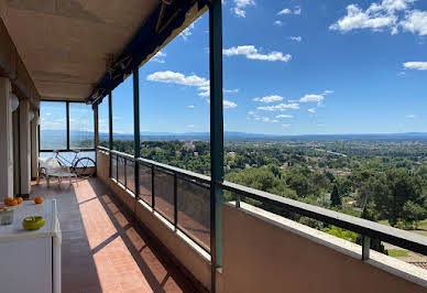 Apartment with terrace 1