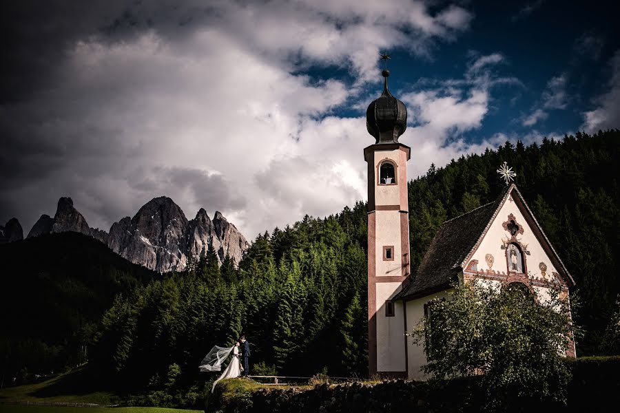 Pulmafotograaf Cristiano Ostinelli (ostinelli). Foto tehtud 24 juuni 2019