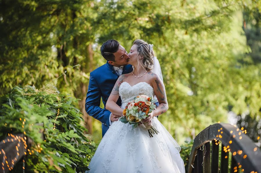 Fotografo di matrimoni Claudio Fontana (claudiofontana). Foto del 27 aprile 2020