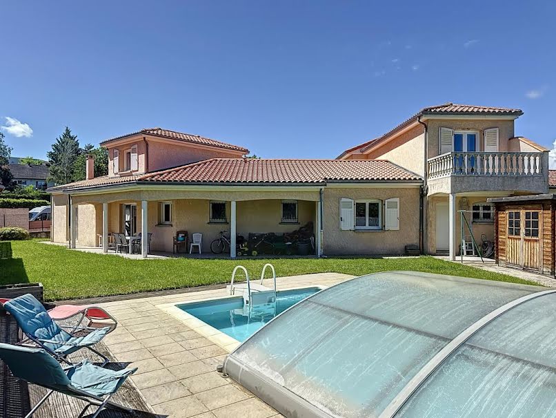 Vente villa 6 pièces 224 m² à Riom (63200), 426 000 €