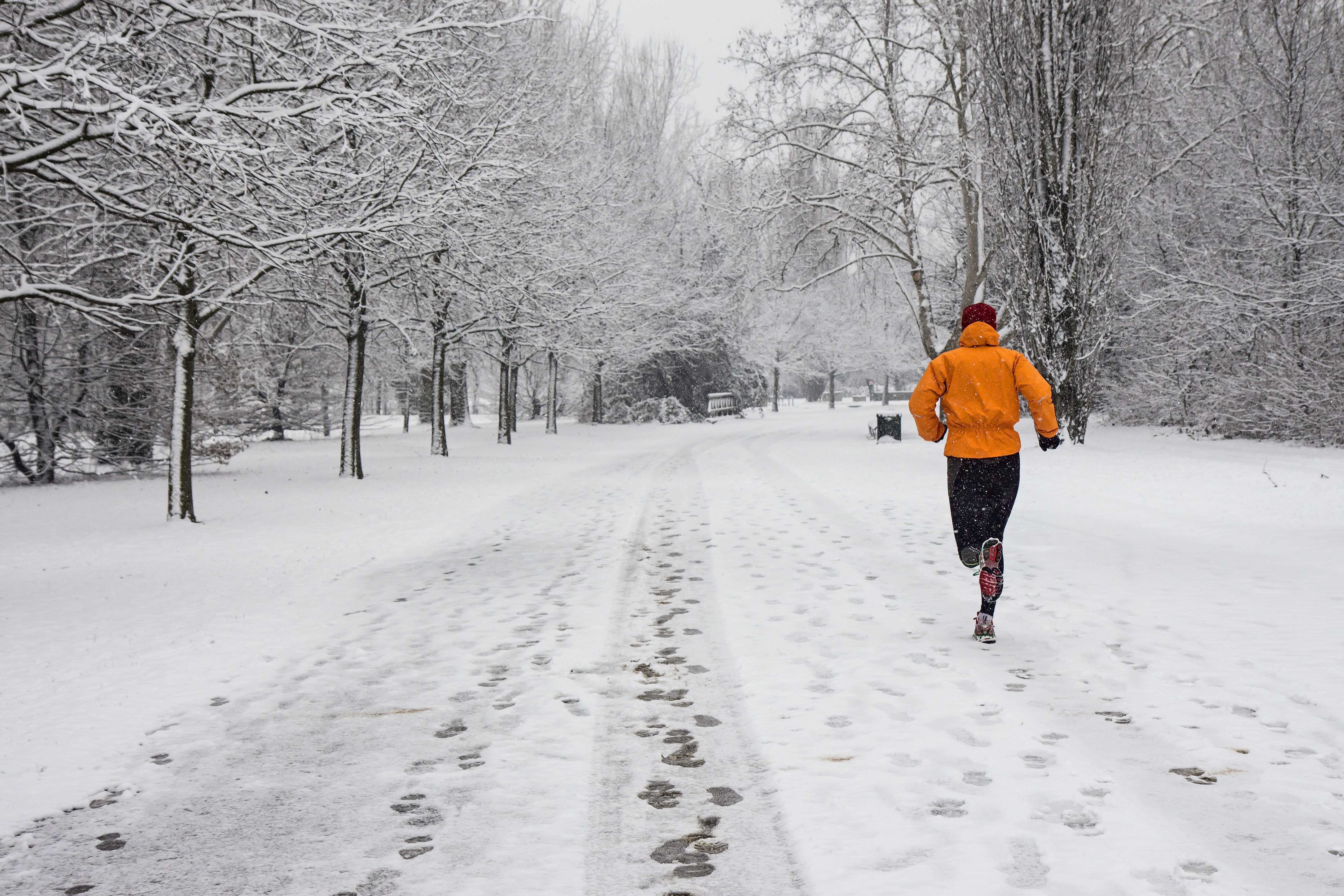 running under the snow di angart71