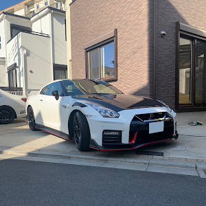 NISSAN GT-R R35