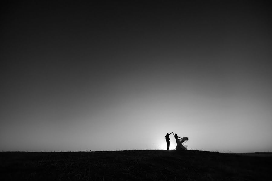 Wedding photographer Ovidiu Duca (ovidiuduca). Photo of 16 September 2023