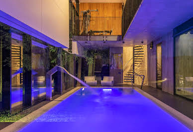 Maison avec piscine 2