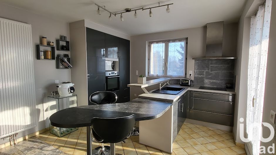 Vente maison 6 pièces 113 m² à Saint-Germain (70200), 260 000 €