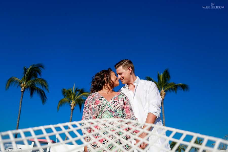 婚礼摄影师Daniela Burgos（danielaburgos）。2019 12月2日的照片