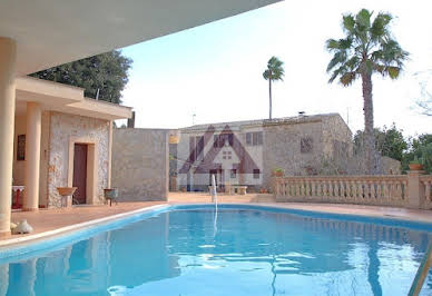 Villa with pool and terrace 3