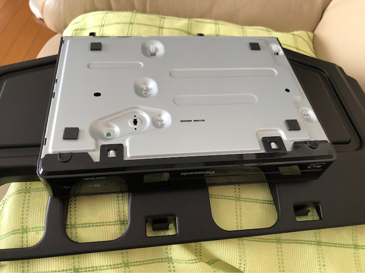 RAV4のPanasonicブルーレイプレイヤー・エーモン　USB電源・ACC電源に関するカスタム事例の投稿画像7枚目
