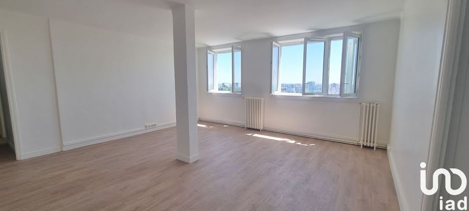 Vente appartement 5 pièces 90 m² à Villiers-le-Bel (95400), 168 500 €