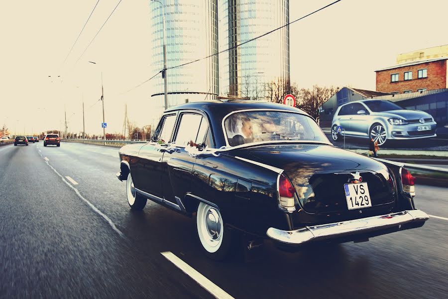 Fotógrafo de bodas Aleksandr Kosarev (almotional). Foto del 4 de abril 2019