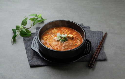 Kimchi Jjigae