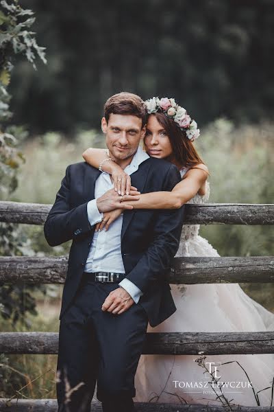 Fotógrafo de casamento Tomasz Lewczuk (tomaszlewczuk). Foto de 10 de março 2020