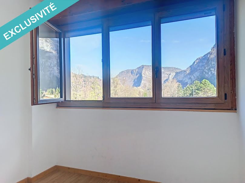 Vente appartement 4 pièces 80 m² à Magland (74300), 180 000 €