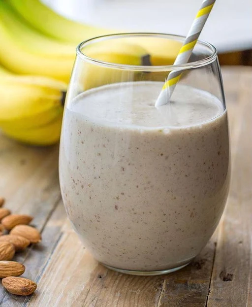 Spiced Banana Almond Milk Shake (300 Ml)