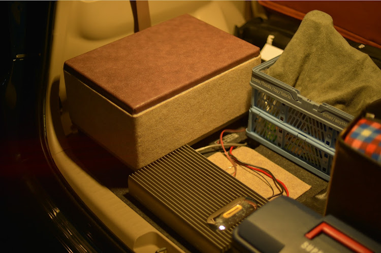 シエンタの上質シンプル・discover＿ct・今年もあとわずか・サブウーファー付けてみました・立体駐車場映えに関するカスタム事例の投稿画像10枚目