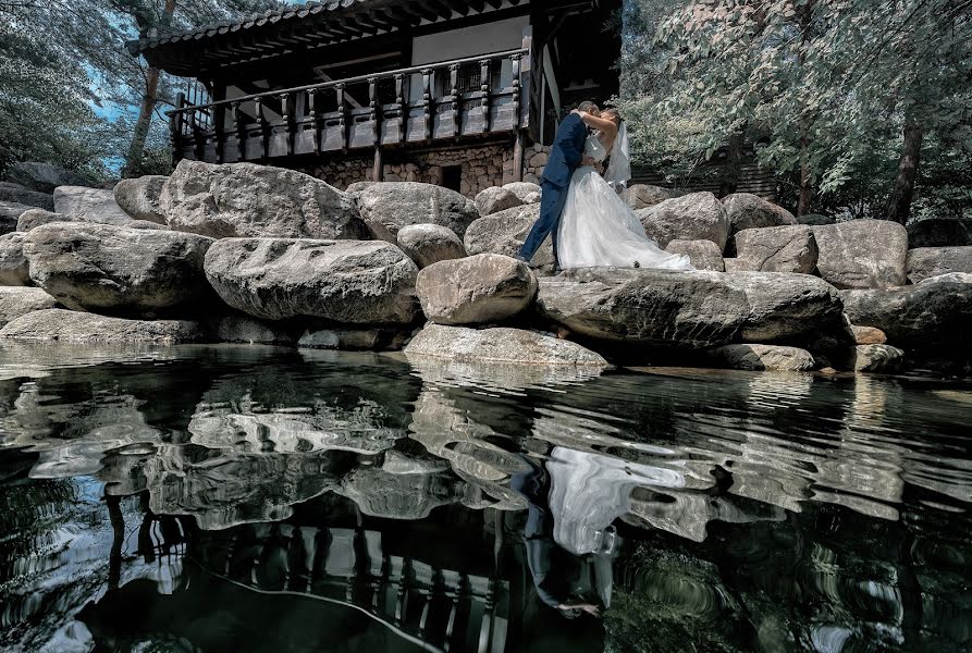 Wedding photographer Mikhail Miloslavskiy (studio-blick). Photo of 23 July 2018