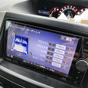 ヴォクシー ZRR70W