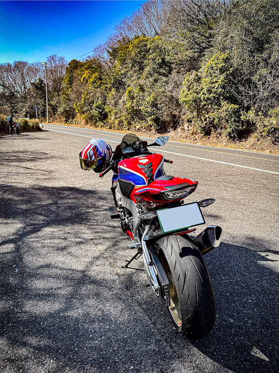 その他のCBR1000RR・SP2・鷲羽山・軽く流しに・もう春ですねに関するカスタム事例の投稿画像2枚目