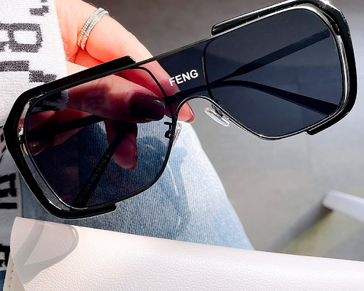 Title 3, Ins Net Red One-Piece Large Frame Sunglasses. G...