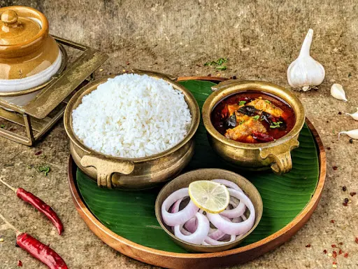 Fish Curry With Plain Rice