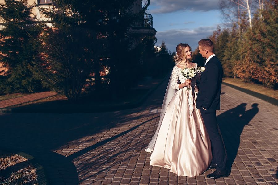 Fotografo di matrimoni Olesya Sapicheva (sapicheva). Foto del 1 maggio 2018