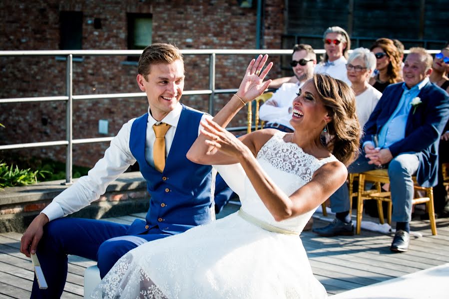 Fotógrafo de bodas Shirley Born (sjurliefotograf). Foto del 23 de octubre 2017