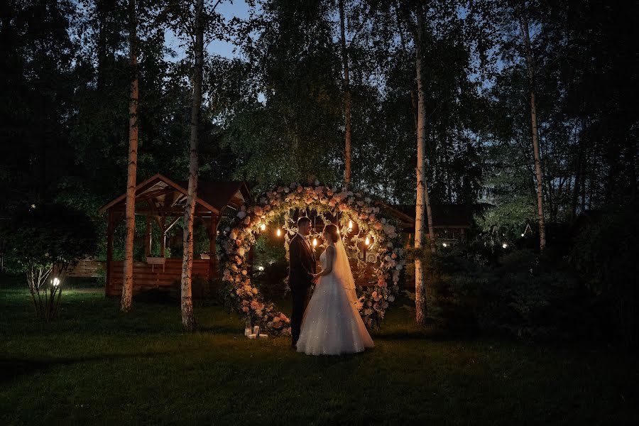 Fotógrafo de casamento Kirill Lopatko (lo-kyr). Foto de 3 de julho 2021