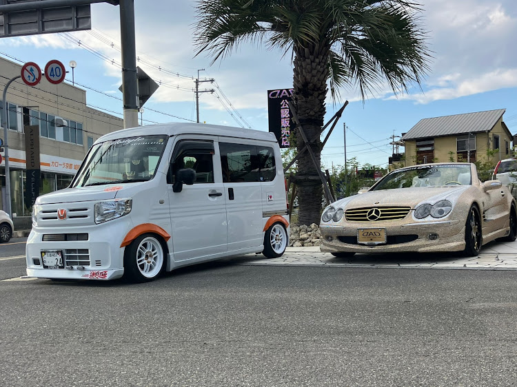 N-VANのDADギャルソン・IK_STYLE・イクマ自動車・D.A.Dプレミアムツアー・DAD OFFICIAL DEALER IKUMA 4th anniversaryに関するカスタム事例の投稿画像1枚目