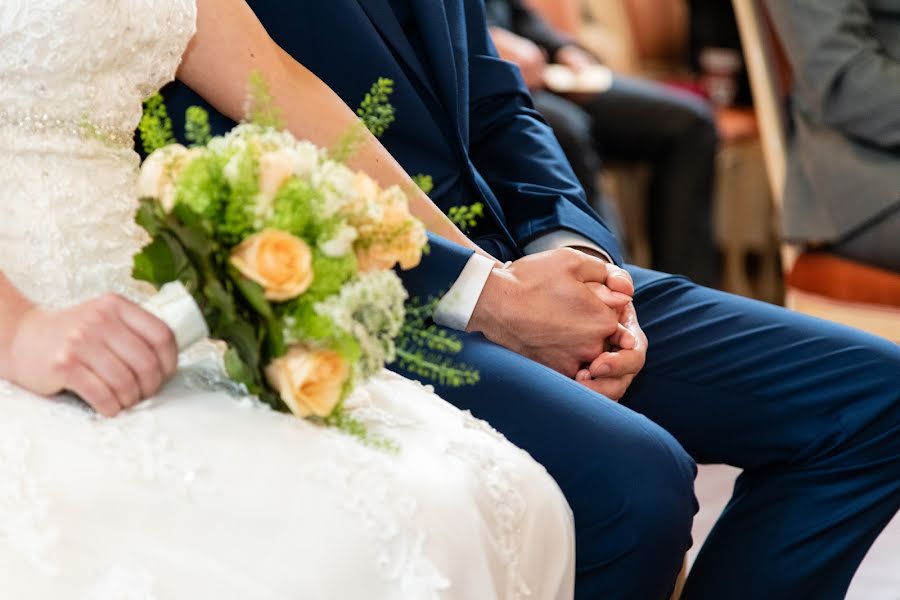 Wedding photographer Stan Vlahovsky (bellevueweddings). Photo of 17 September 2019