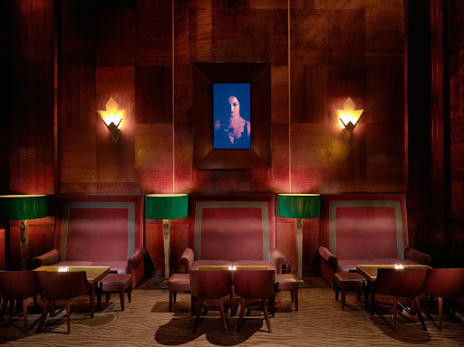 clift-orig.jpg - The storied Redwood Room in San Francisco's Clift Hotel has been reworked for the new millennium.