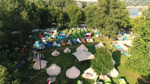 EXIT kamp će i ove godine ugostiti posetioce iz svih delova sveta, u Novom Sadu popunjeno preko 90 odsto smeštajnih kapaciteta