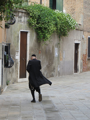 ..e il rabbino rapido se ne va ! di mariellaturlon