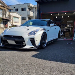 NISSAN GT-R R35