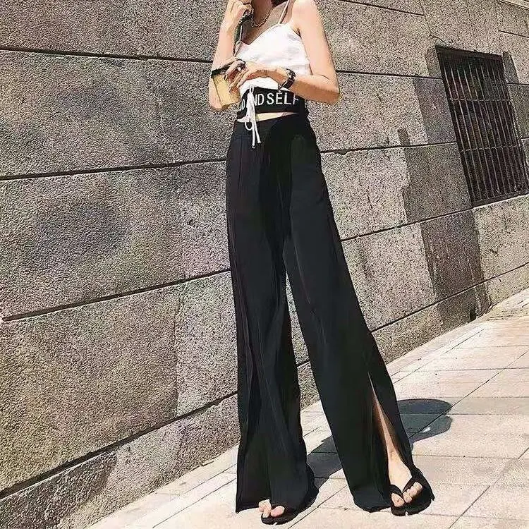 Title 3, Crne pantalone visokog struka, široke, ravne sa...