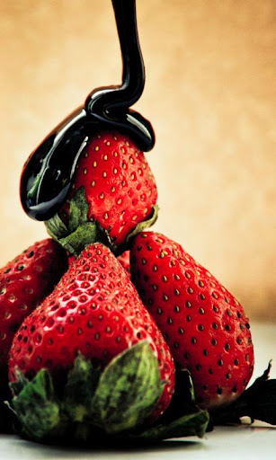 strawberries live wallpaper