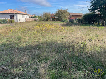 terrain à Le Taillan-Médoc (33)