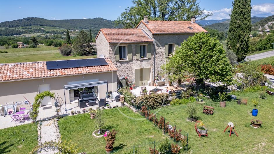 Vente maison 8 pièces 180 m² à Vaison-la-Romaine (84110), 575 000 €