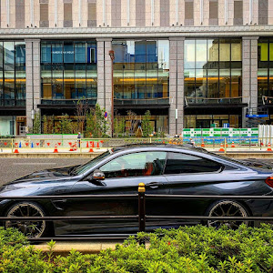 M4 クーペ