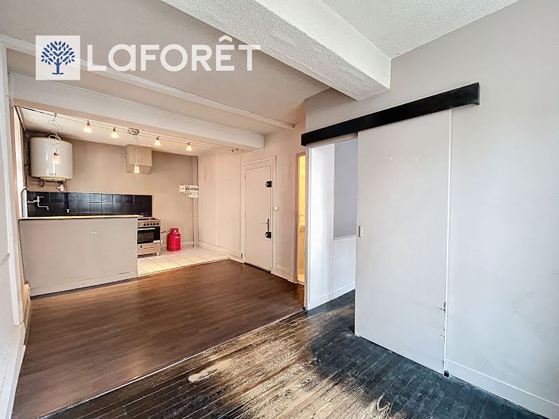 Vente appartement 2 pièces 29.48 m² à Bourgoin-Jallieu (38300), 77 000 €
